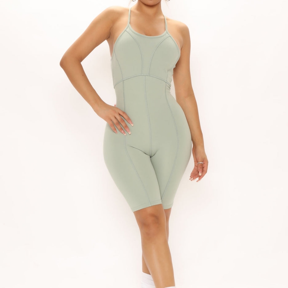 Nwt on the go romper